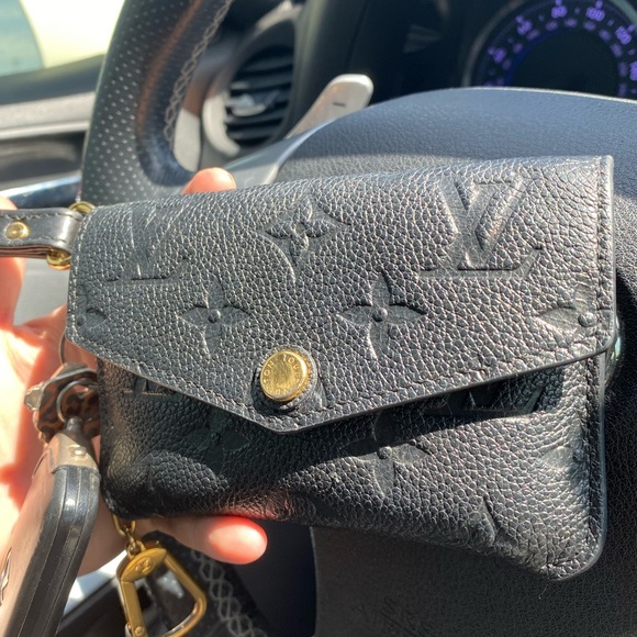 Louis Vuitton wristlet with leather wristlet and Louis Vuitton Keychain - Picture 3 of 11